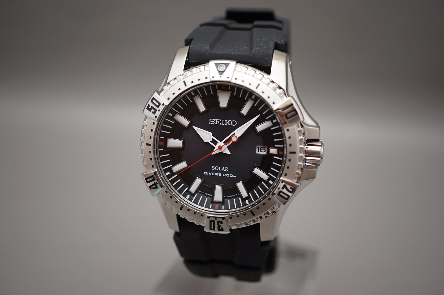 Seiko SNE293P2 V157 Black Dial Divers 200M Solar Quartz Watch