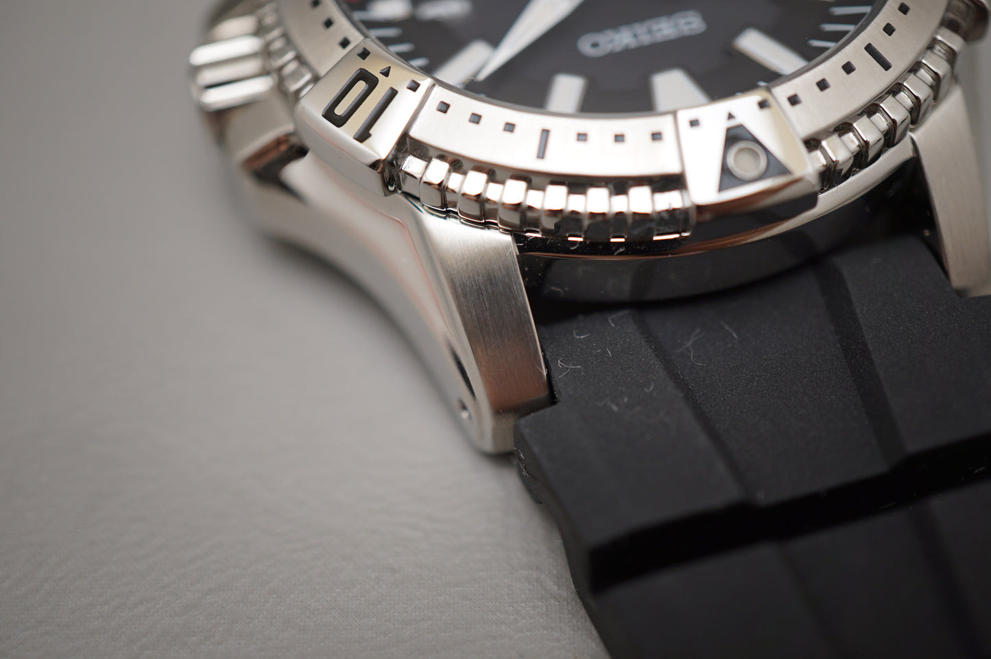 Seiko SNE293P2 V157 Black Dial Divers 200M Solar Quartz Watch