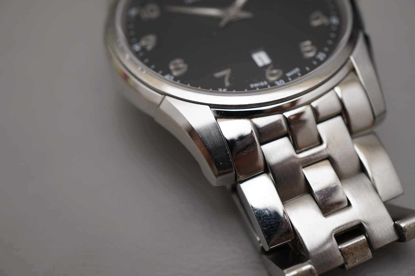 Hamilton Jazzmaster H385110 Black Dial Thinline Quartz Watch