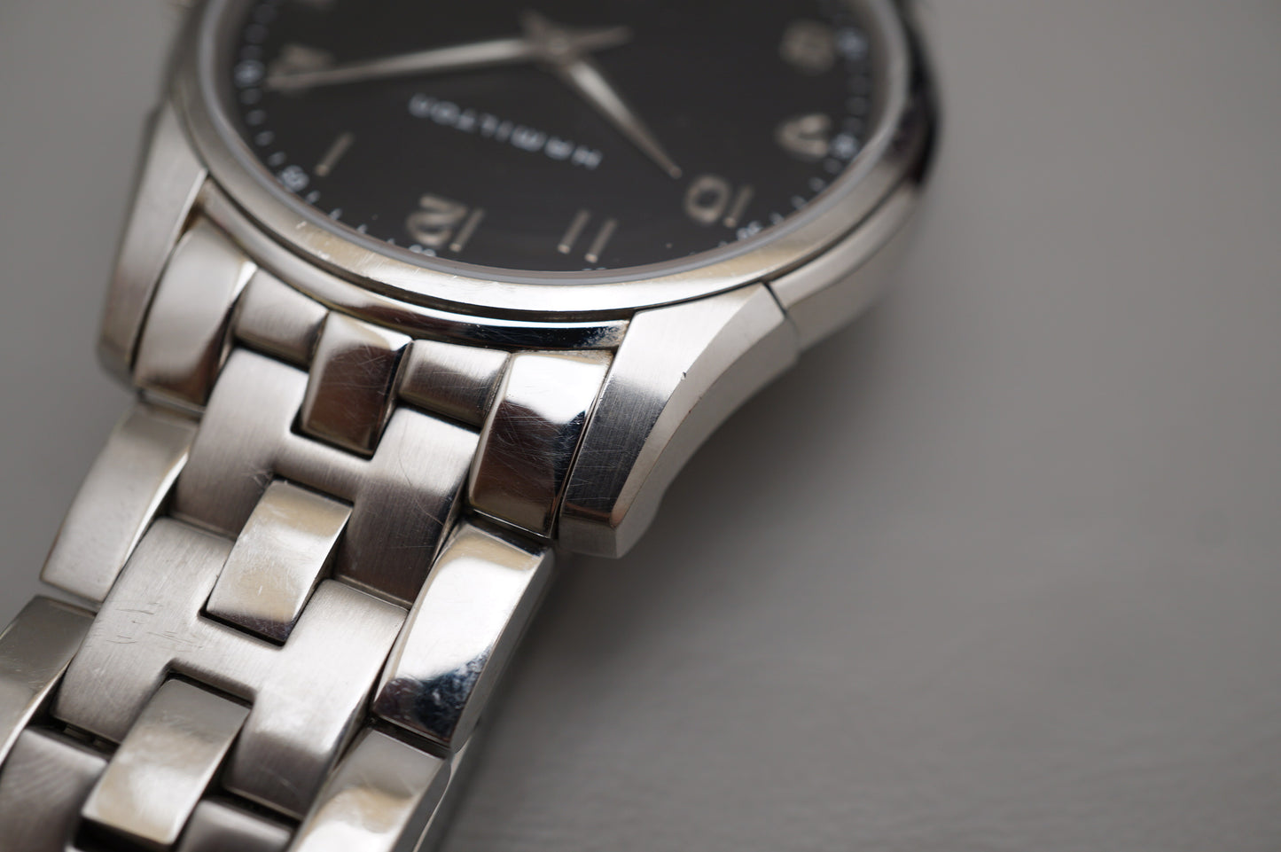 Hamilton Jazzmaster H385110 Black Dial Thinline Quartz Watch