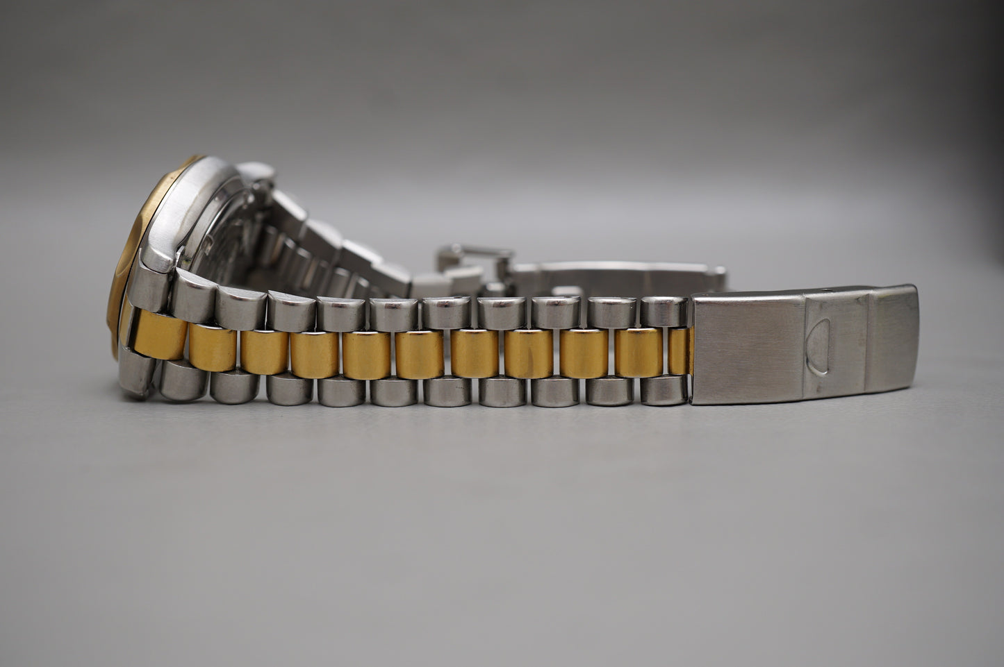 Vintage 1989 Seiko 3E25-0A10 Gold Tone Scuba 200M JDM Quartz Mini Diver Watch