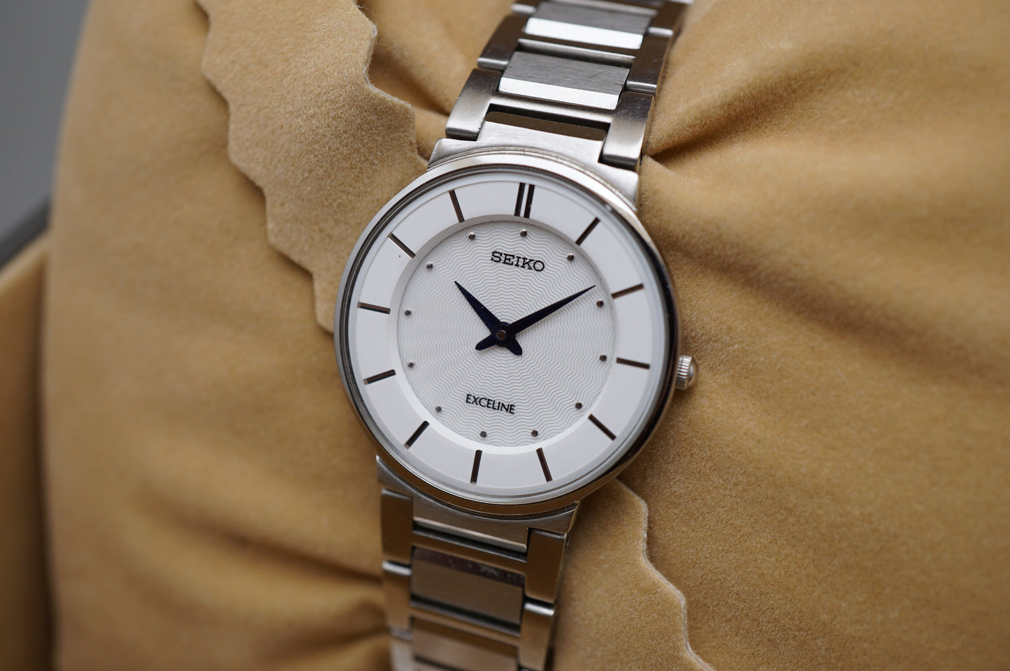 Seiko Exceline SWDL147 4J40 Sunburst White Dial JDM Ladies Quartz Watch