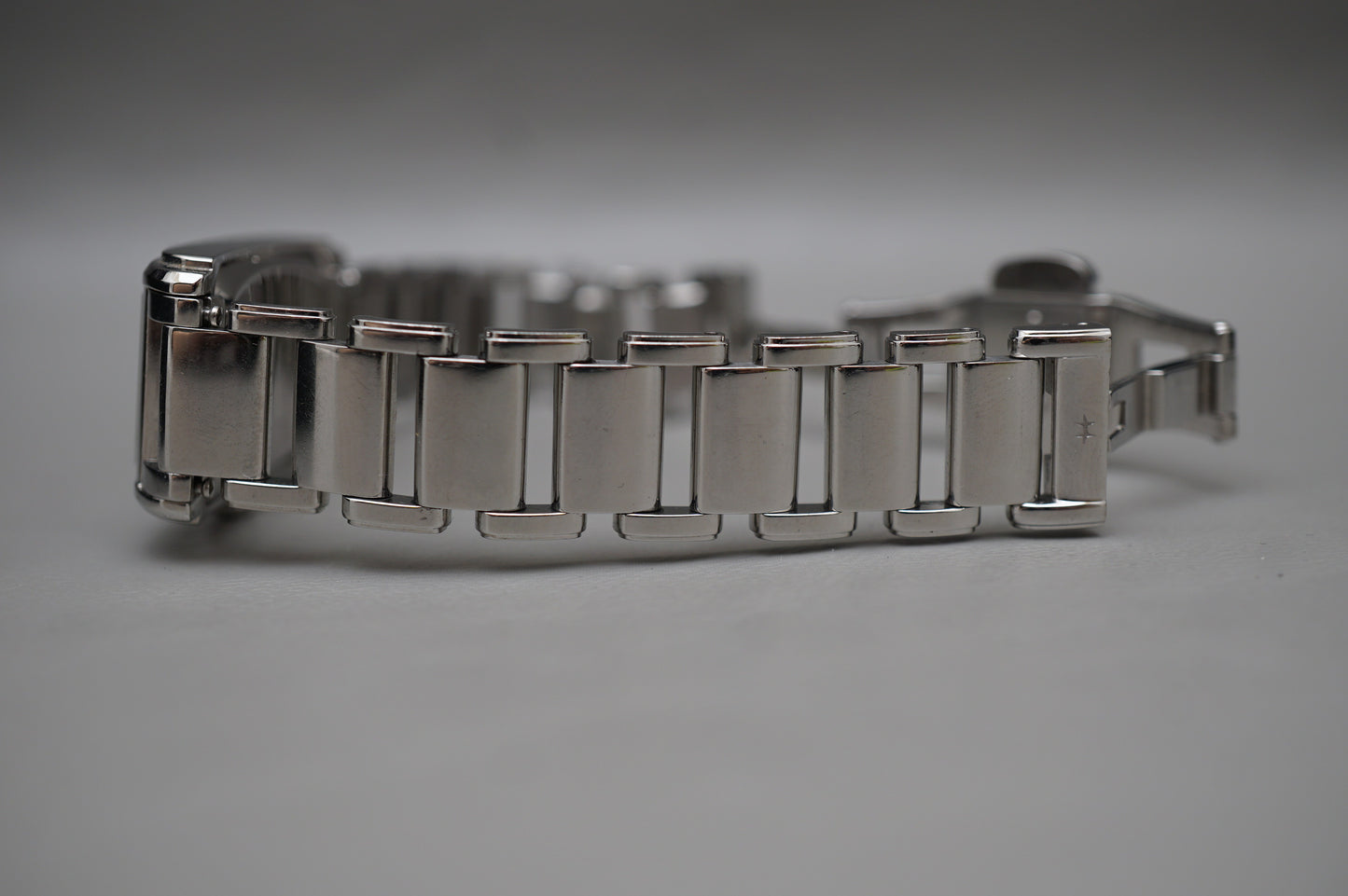 Hamilton American Classic H11221114 Ardmore Silver Dial Ladies Quartz Watch