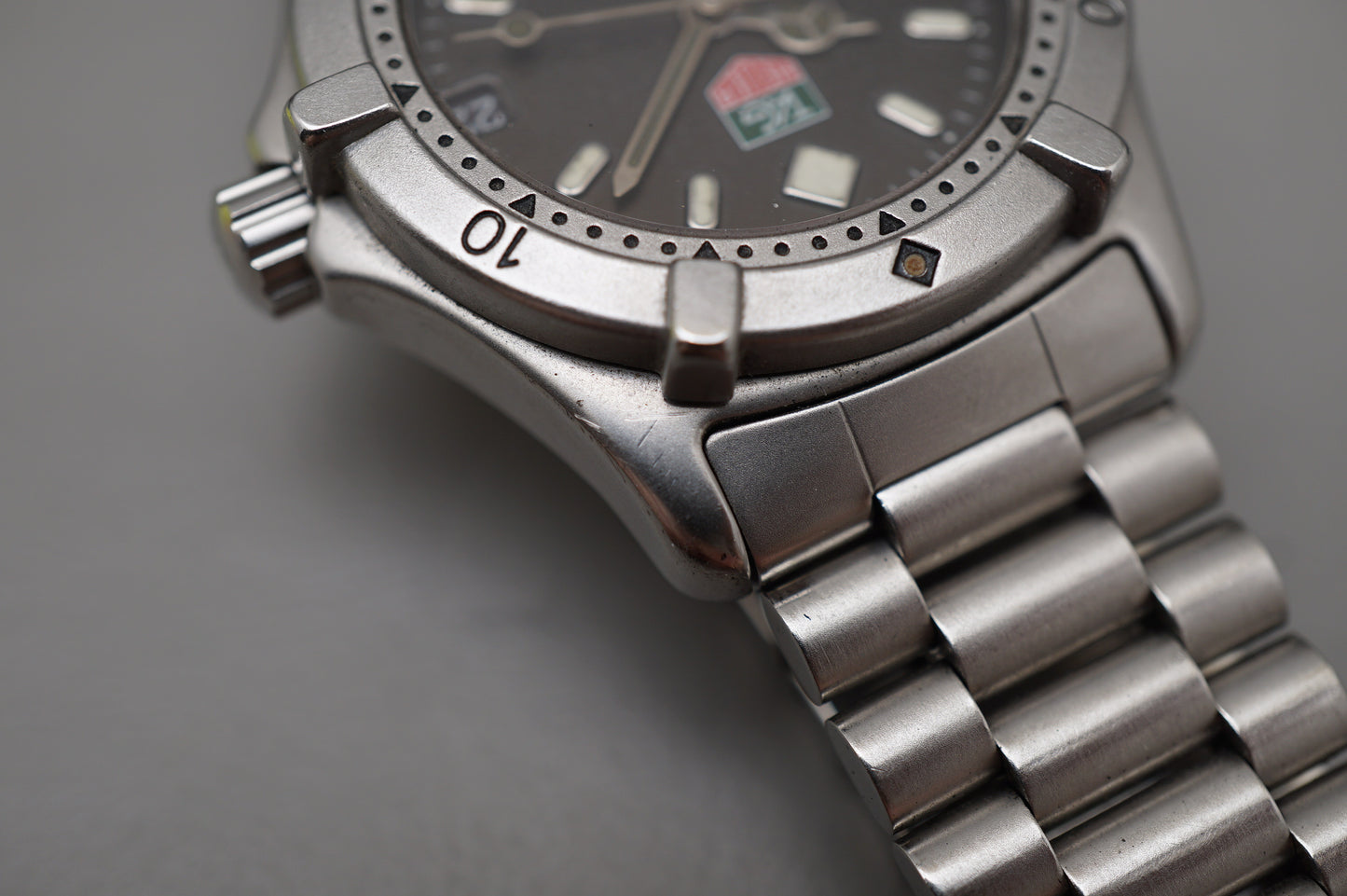Vintage 1997 Tag Heuer 2000 669.213F Black Dial 200M Automatic Watch