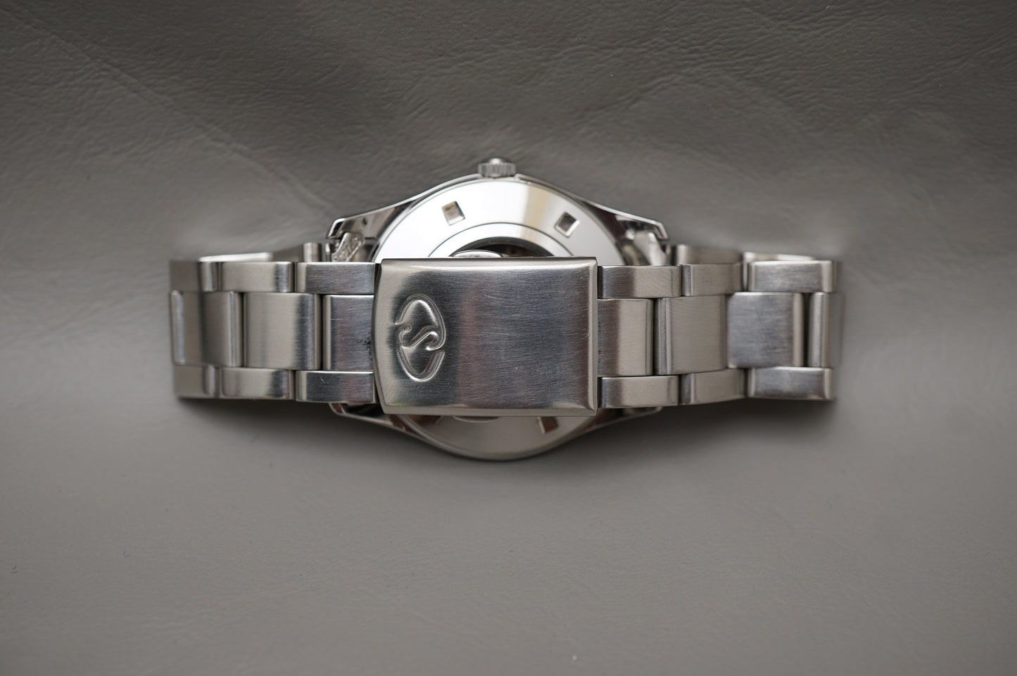 Vintage Orient Star 597302-70 Salmon Explorer Style Dial Automatic Watch