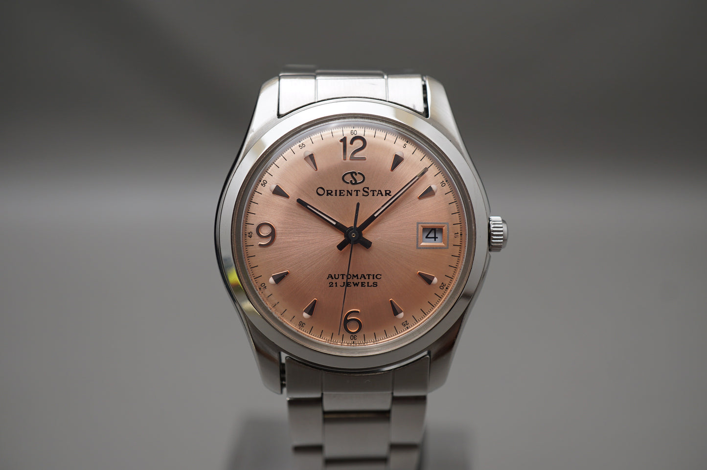 Vintage Orient Star 597302-70 Salmon Explorer Style Dial Automatic Watch