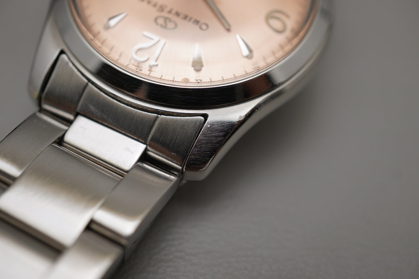 Vintage Orient Star 597302-70 Salmon Explorer Style Dial Automatic Watch