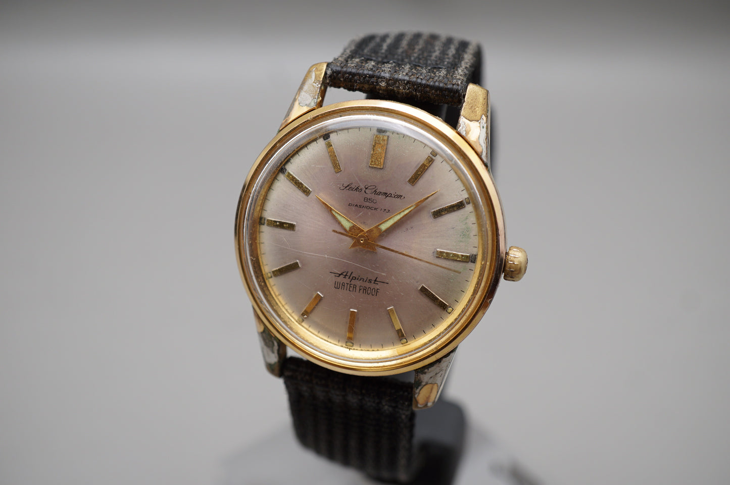 Vintage 1964 Seiko Champion 850 Diashock 85899 Alpinist Mechanical Watch