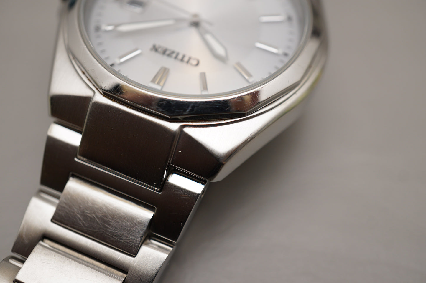 Citizen Eco-Drive E111-S080703 Silver Dial Bracelet Solar Quartz Watch