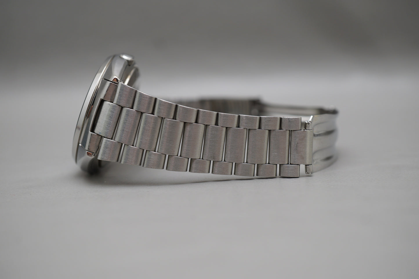 Seiko 5 SNXP15 7S26 Numeric White Dial Automatic Watch Original Bracelet