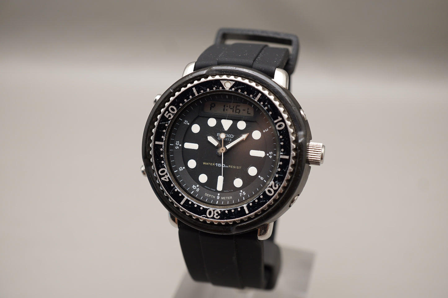 Vintage April 1982 Seiko H558-5000 Black Dial Arnie Quartz Watch Original