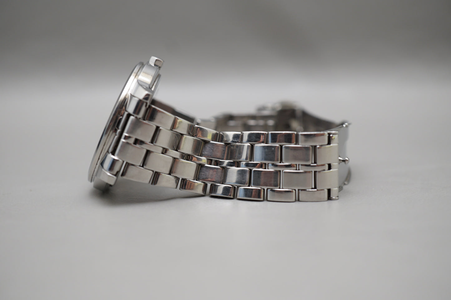 Seiko V181-0BK0 Riki Watanabe Black Crosshair Dial Solar Quartz Watch