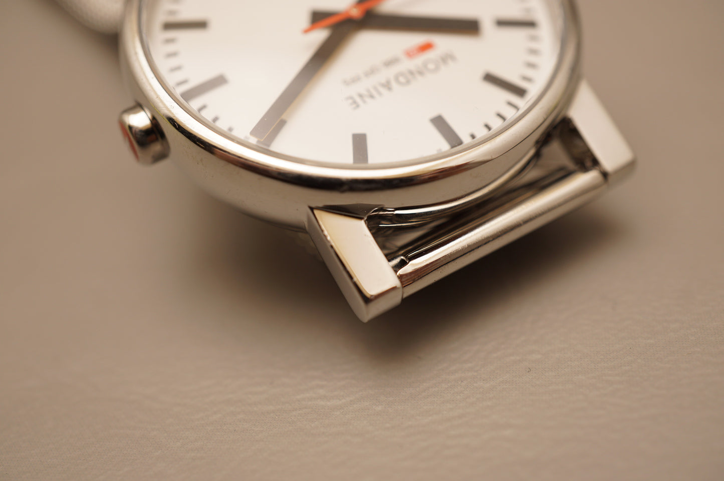 Mondaine 30300 White Dial Evo Quartz SBB CFF FFS Swiss Made Railways Watch