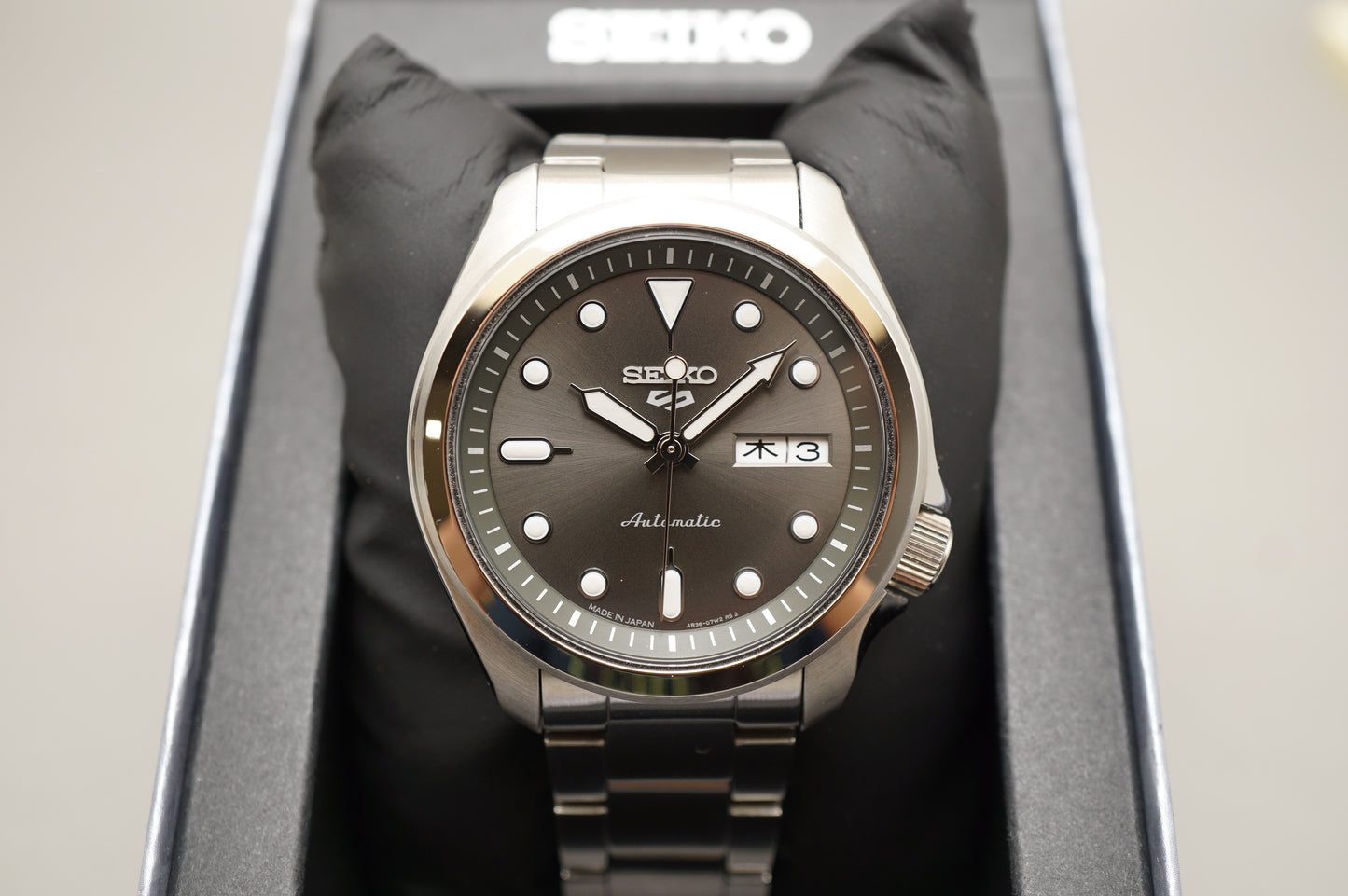 Seiko 5 Sports SBSA041 4R36 Anthracite 40mm Grey Dial Automatic Watch