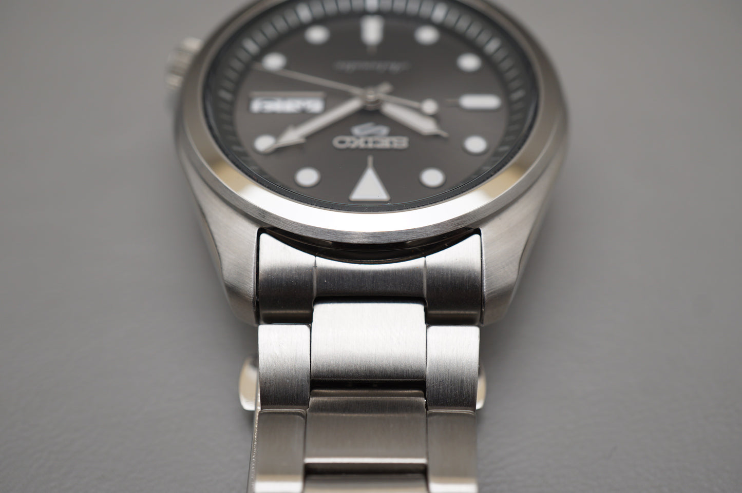 Seiko 5 Sports SBSA041 4R36 Anthracite 40mm Grey Dial Automatic Watch