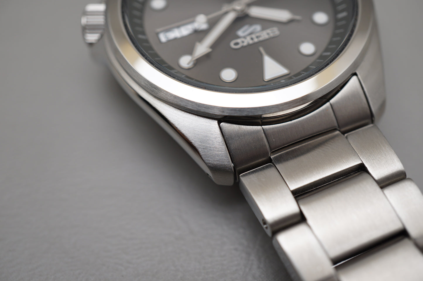 Seiko 5 Sports SBSA041 4R36 Anthracite 40mm Grey Dial Automatic Watch