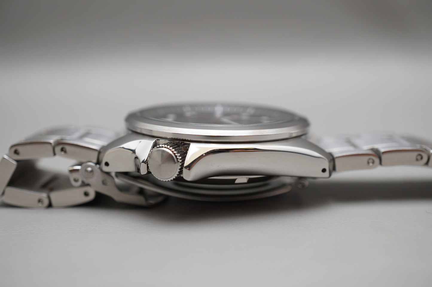 Seiko 5 Sports SBSA041 4R36 Anthracite 40mm Grey Dial Automatic Watch