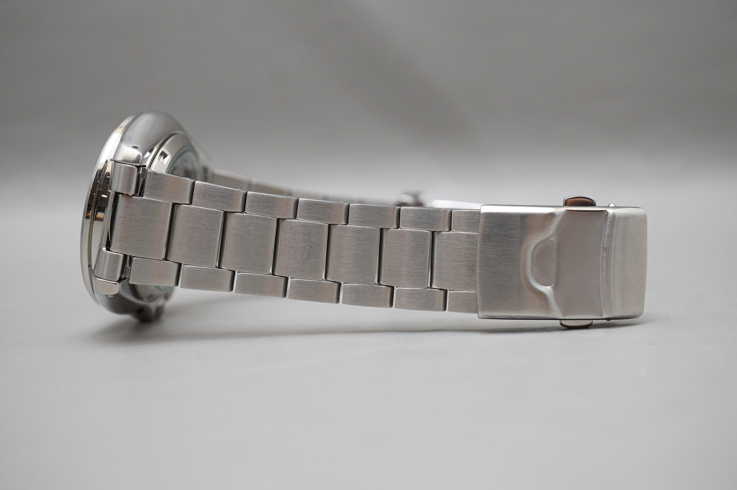 Seiko 5 Sports SBSA041 4R36 Anthracite 40mm Grey Dial Automatic Watch