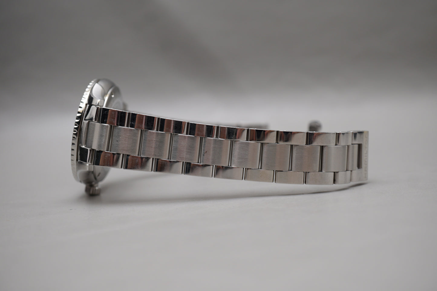 Hamilton Jazzmaster Seaview H37411111 White Dial 37mm Swiss Quartz Watch