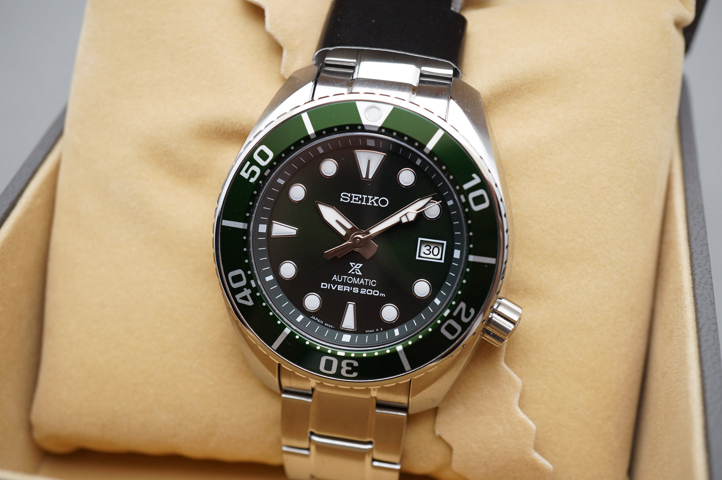 New Seiko Prospex SBDC081 6R15 Green Dial Sumo Divers 200M Automatic Watch