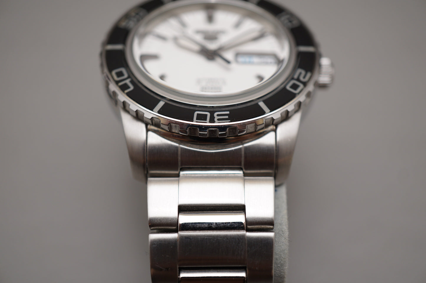 Rare Seiko 5 Sports SNZH51 7S36 Fifty Five Fathoms White Dial Automatic Watch
