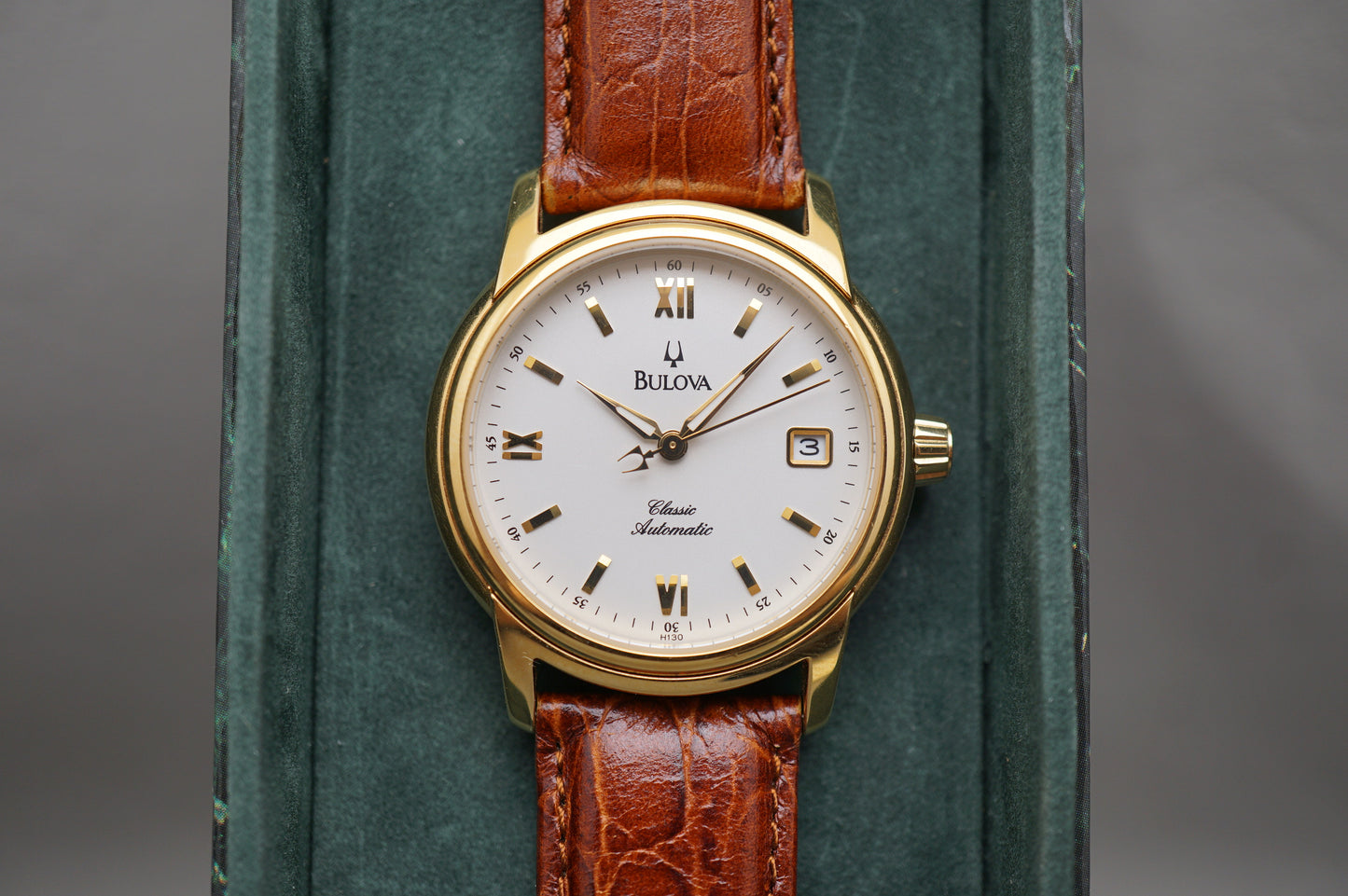 Vintage 2001 Bulova BVC303 Gold Tone Classic Automatic Dress Watch
