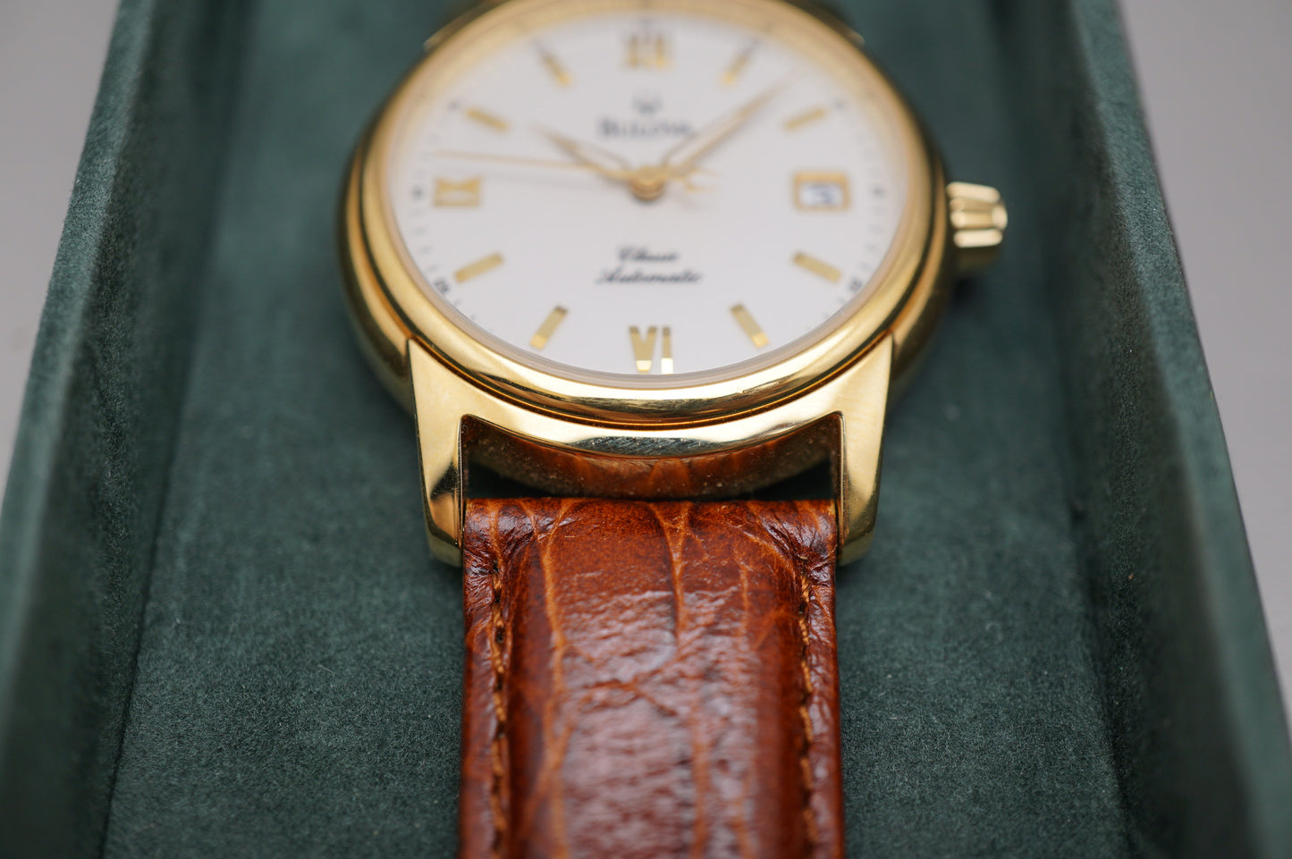 Vintage 2001 Bulova BVC303 Gold Tone Classic Automatic Dress Watch