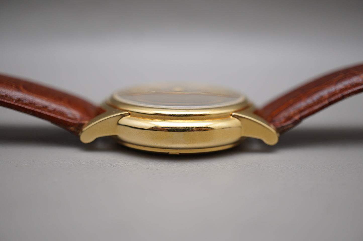 Vintage 2001 Bulova BVC303 Gold Tone Classic Automatic Dress Watch