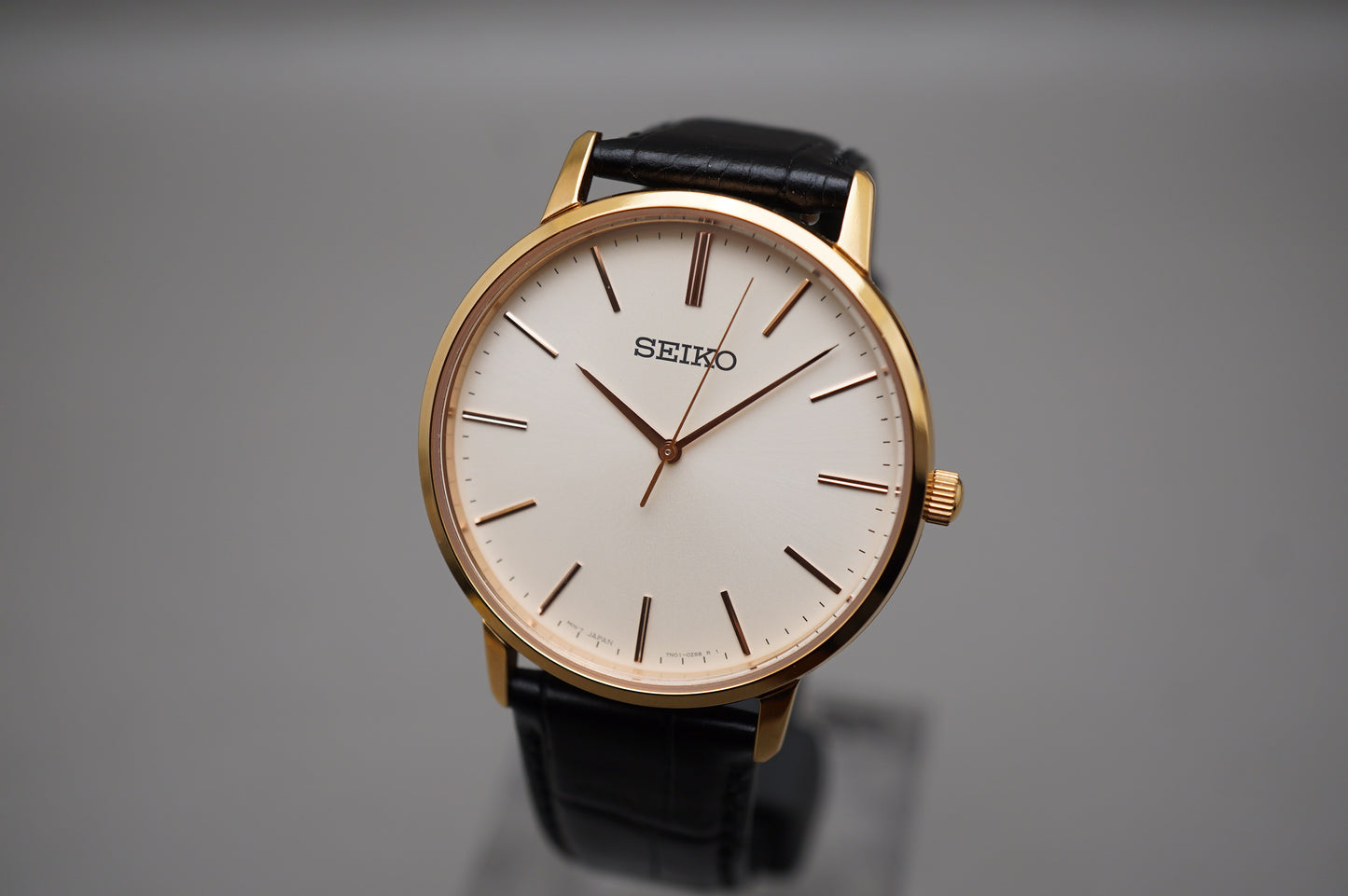 Seiko Selection SCXP076 7N01 Gold Feather Reissue Quartz Watch