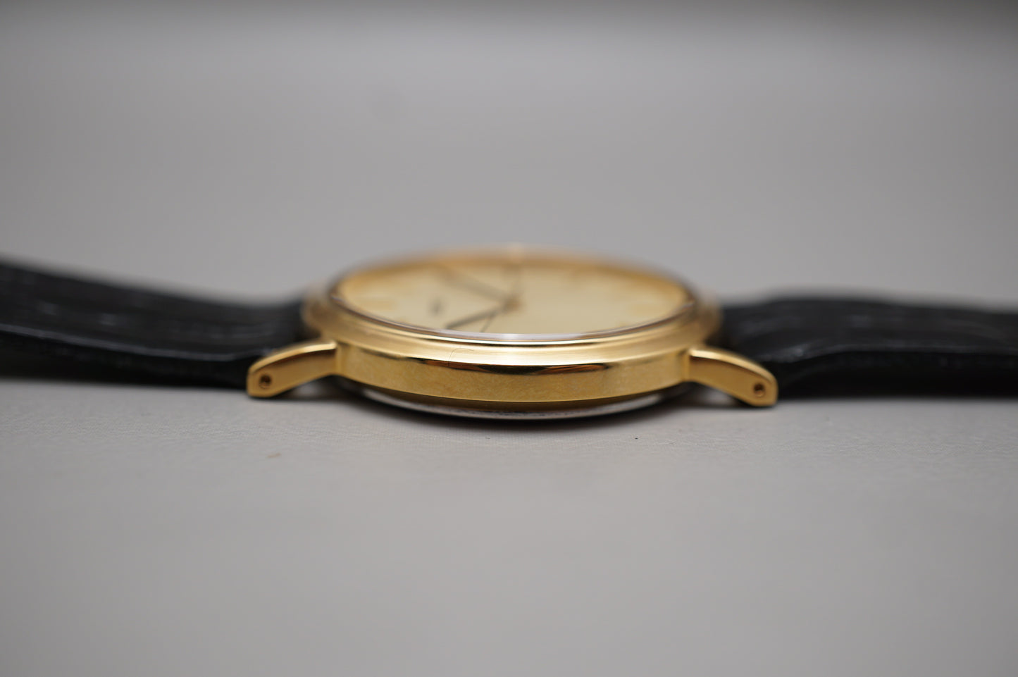 Vintage 2004 Seiko 7N01-0BH0 Gold Tone Classic Quartz Watch Original Condition