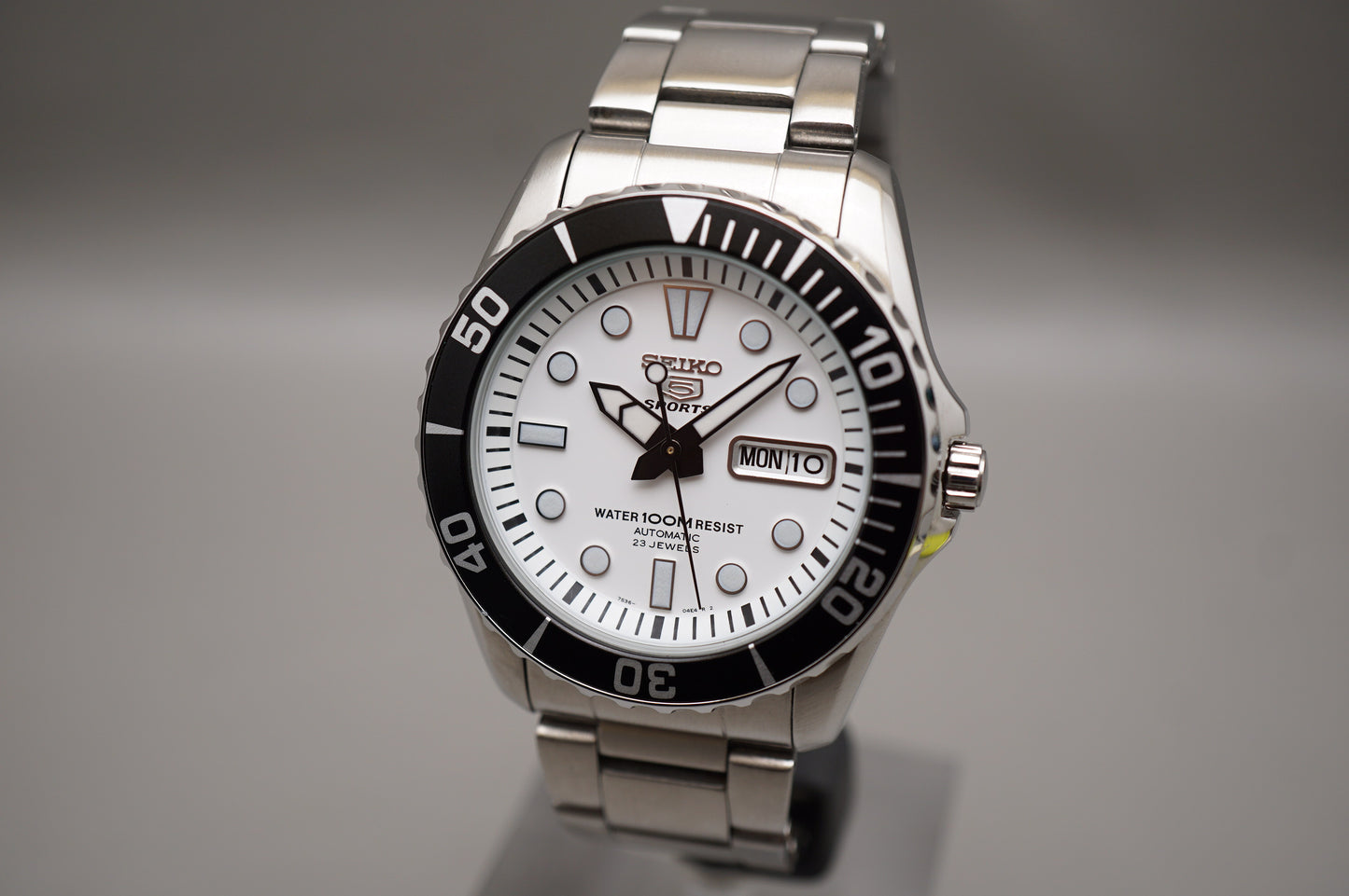 Seiko 5 Sports SNZF11K1 7S36 White Dial Sea Urchin 100M Automatic Watch