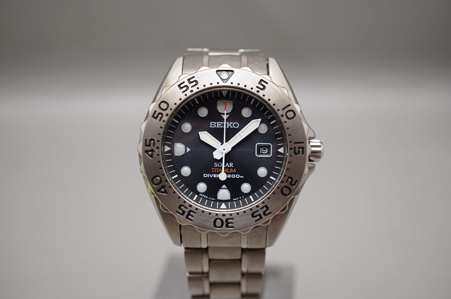 Seiko Prospex SBDN013 V147 Titanium Divers 200M Solar Quartz Watch Orig Bracelet