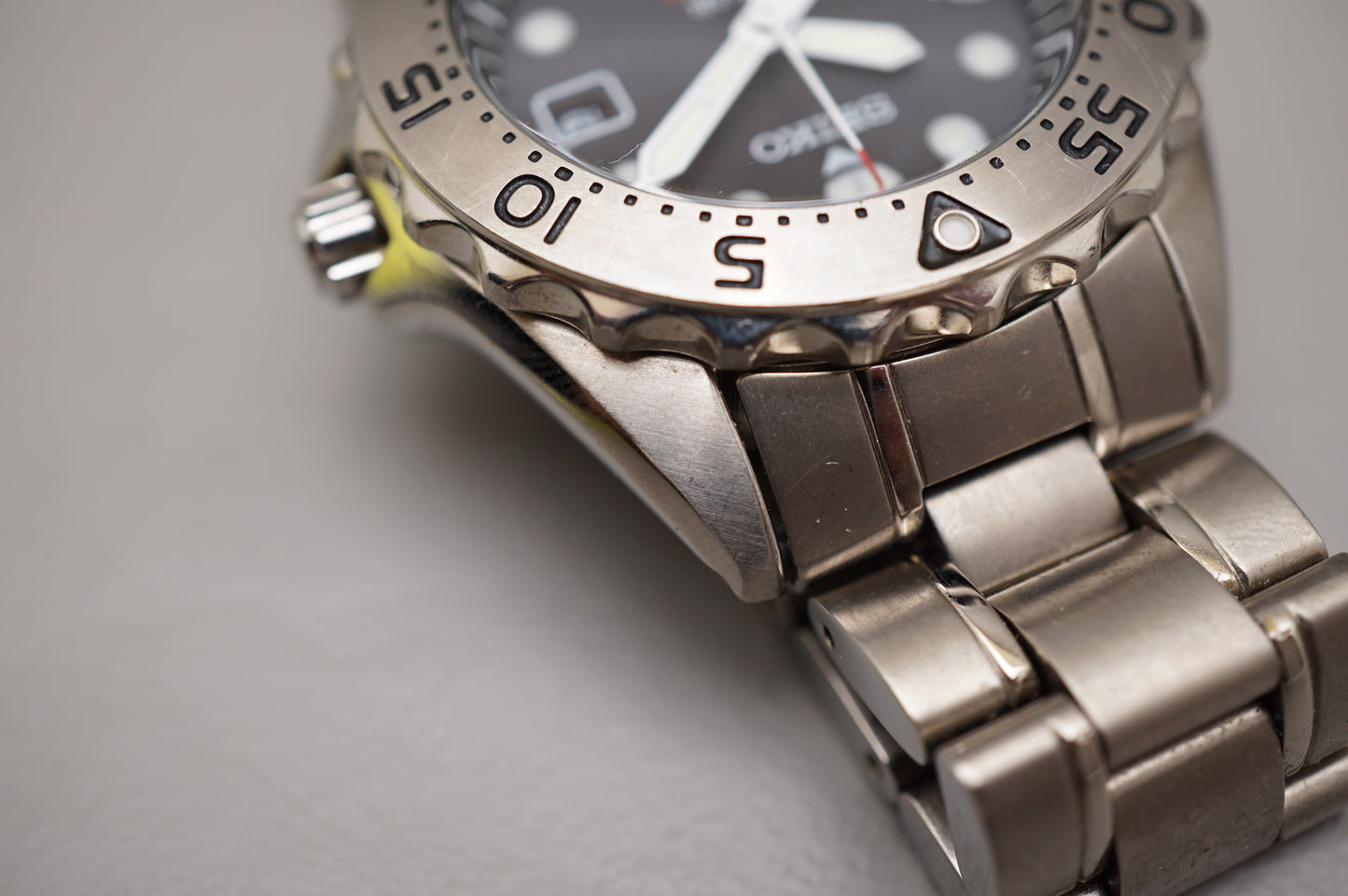 Seiko Prospex SBDN013 V147 Titanium Divers 200M Solar Quartz Watch Orig Bracelet