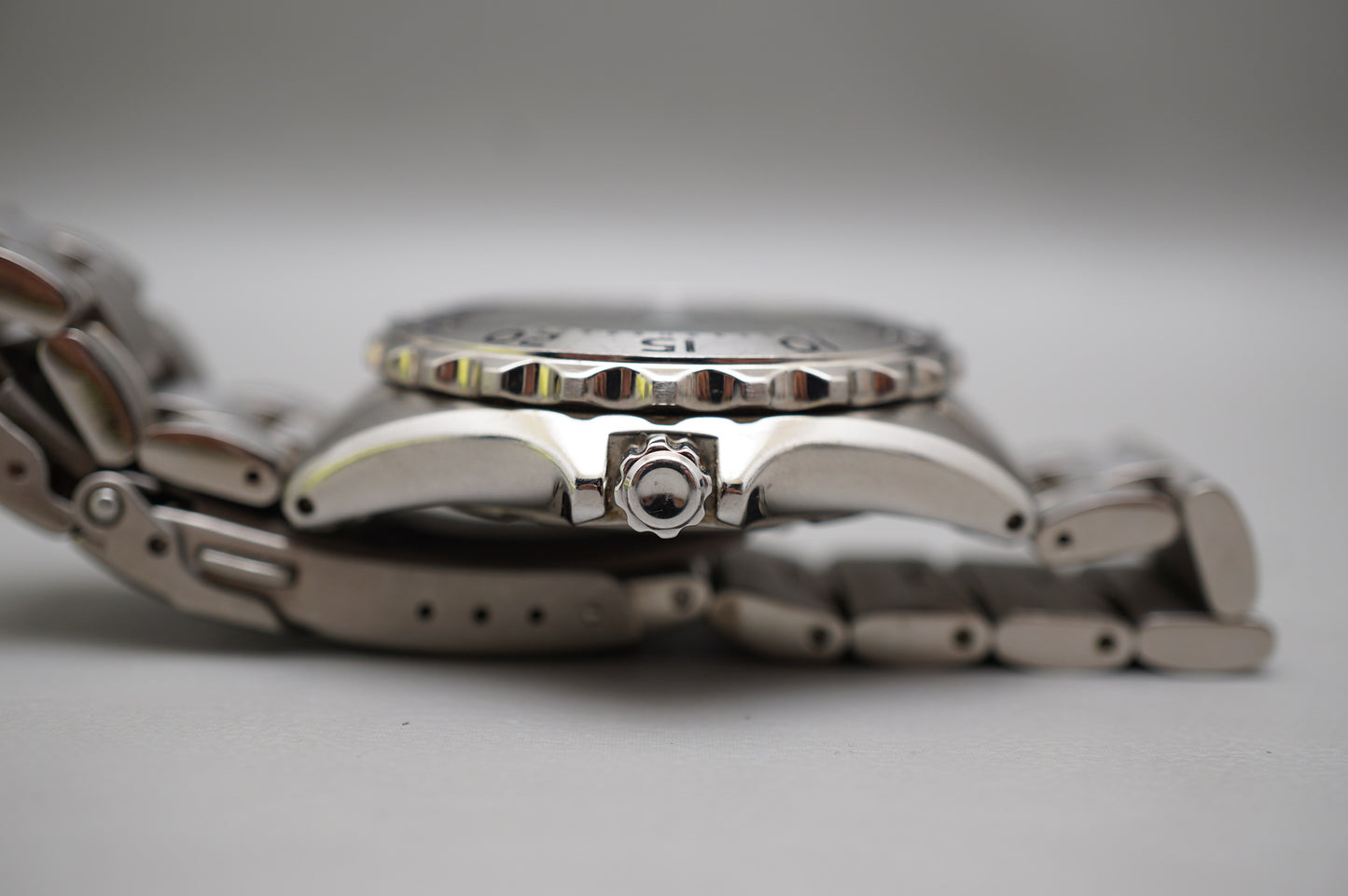 Seiko Prospex SBDN013 V147 Titanium Divers 200M Solar Quartz Watch Orig Bracelet