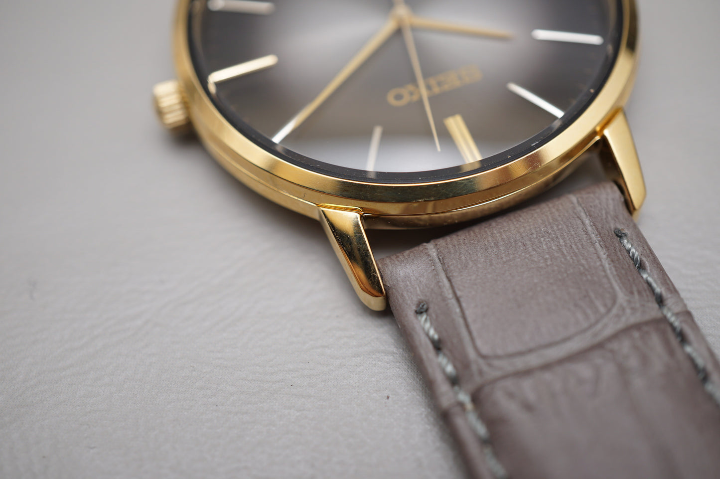 Seiko Selection SCXP144 7N01 Nano Universe Gold Feather Reissue Quartz Watch