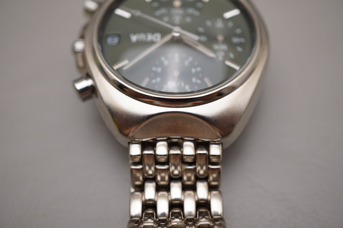 Vintage Seiko Alba DEUA V657-6040 Dark Green Dial Quartz Chronograph Watch