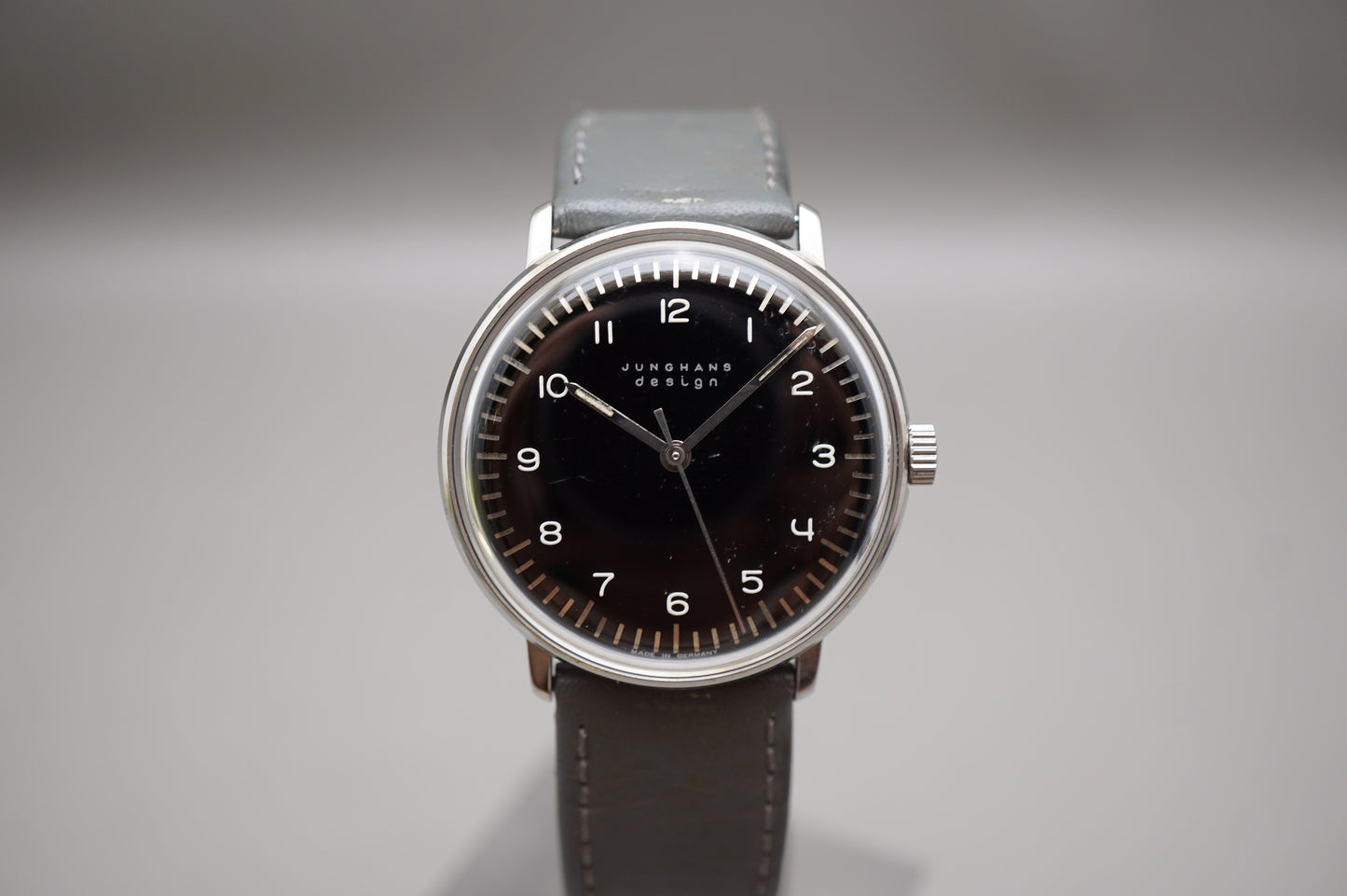 Junghans 027/3702 Max Bill 34mm Black Dial Acrylic Handwound Mechanical Watch