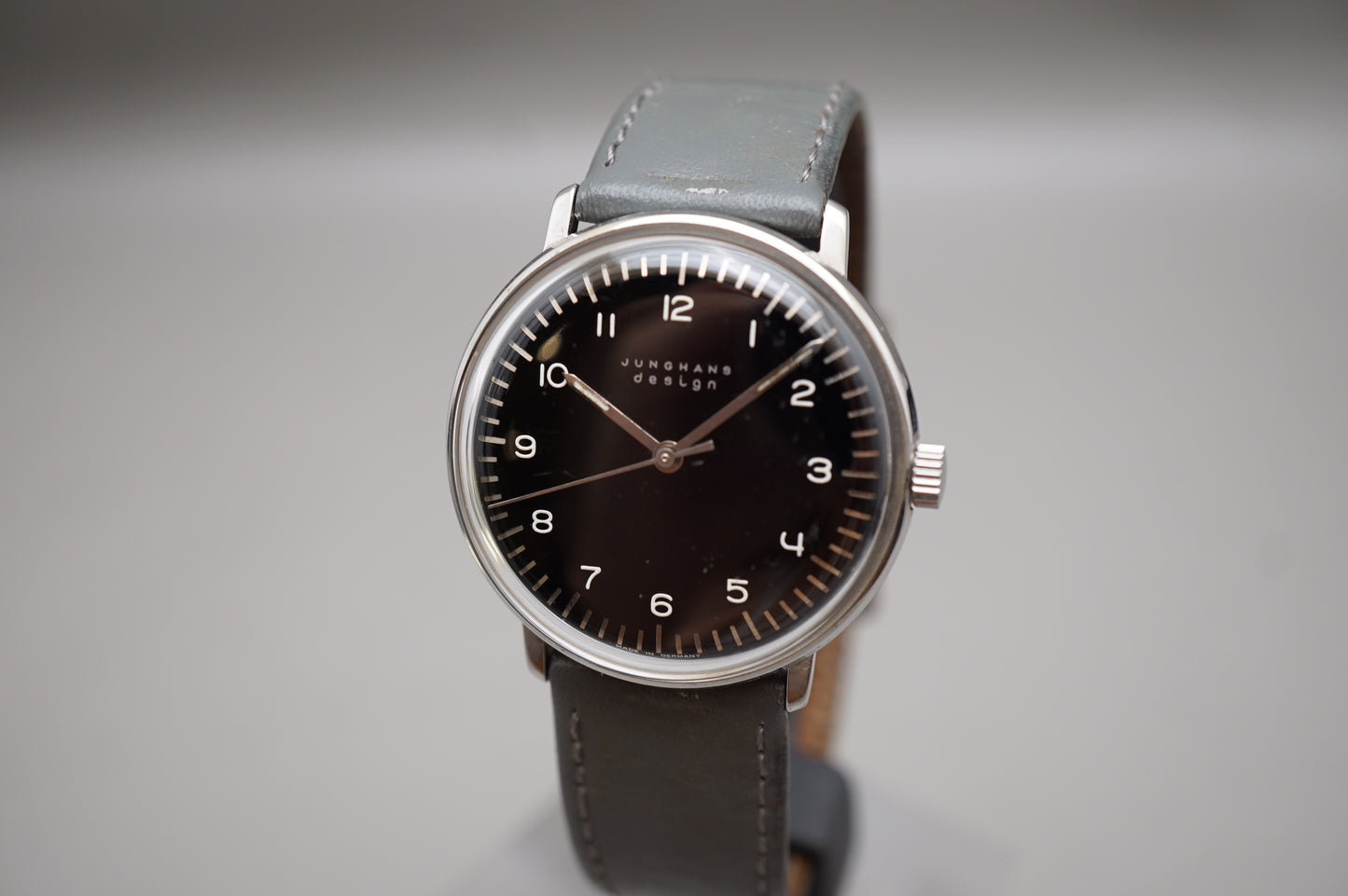 Junghans 027/3702 Max Bill 34mm Black Dial Acrylic Handwound Mechanical Watch