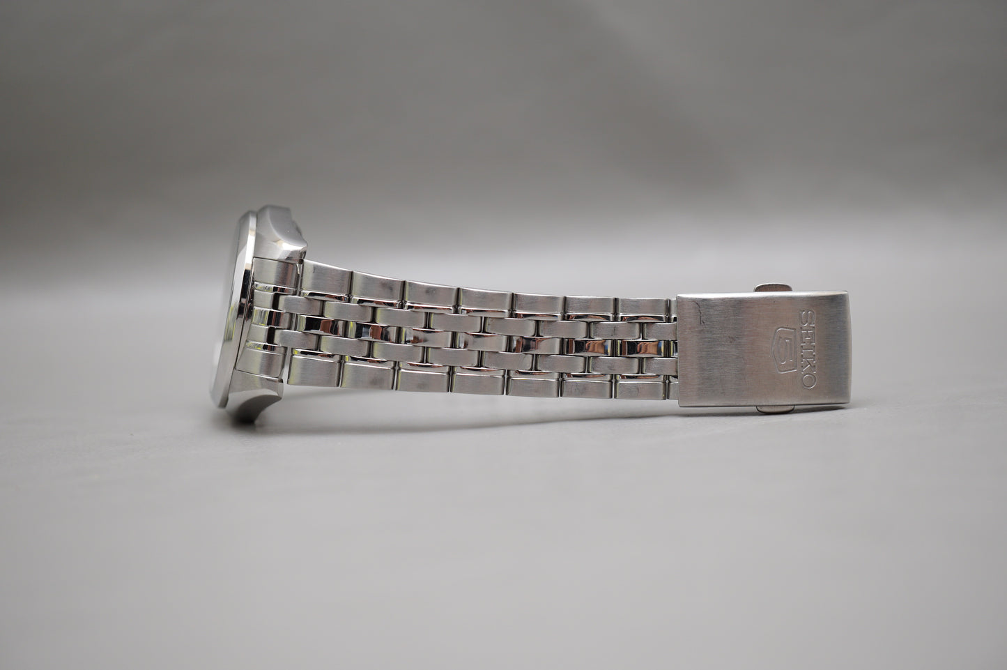 Seiko 5 SNK355K1 7S26 Silver 5 Motif Dial Automatic Watch