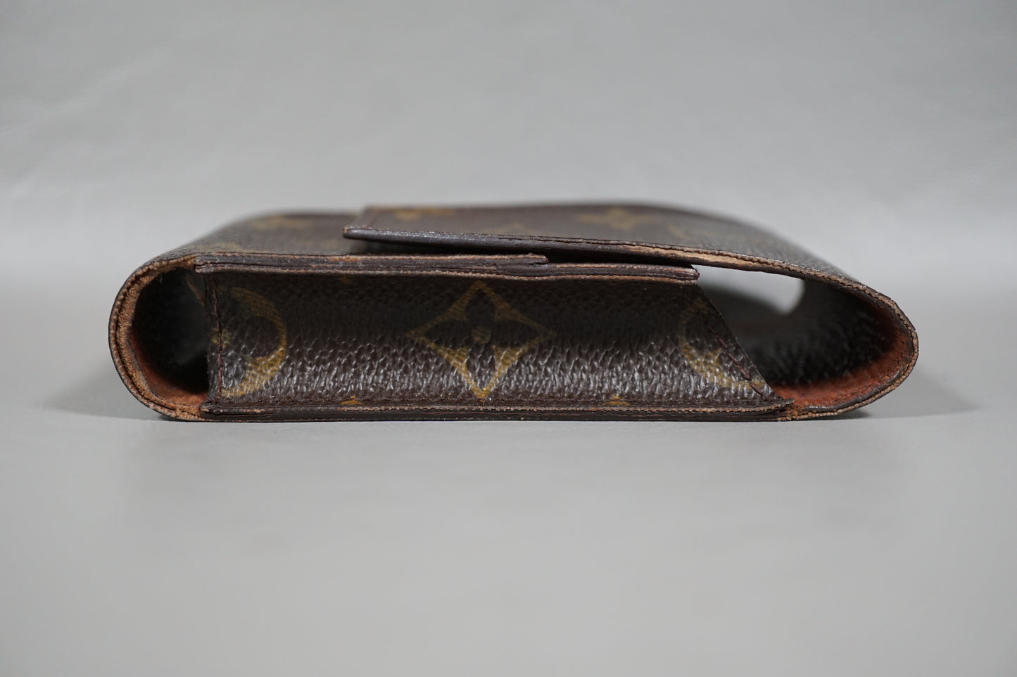 Louis Vuitton M63024 Monogram Brown Tobacco Case