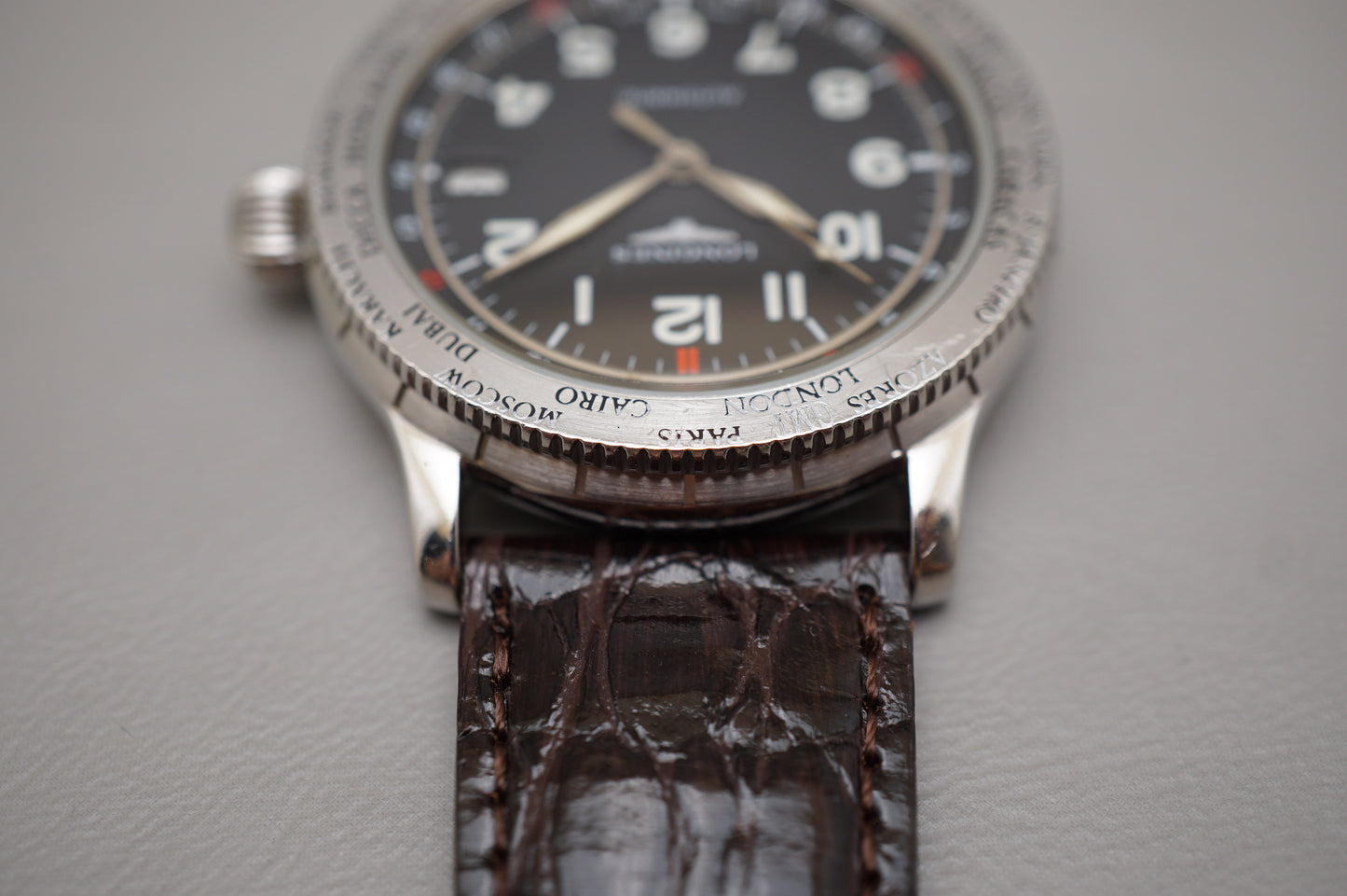 Longines L2.611.4 Swissair GMT World Timer Avigation Swiss Automatic Watch