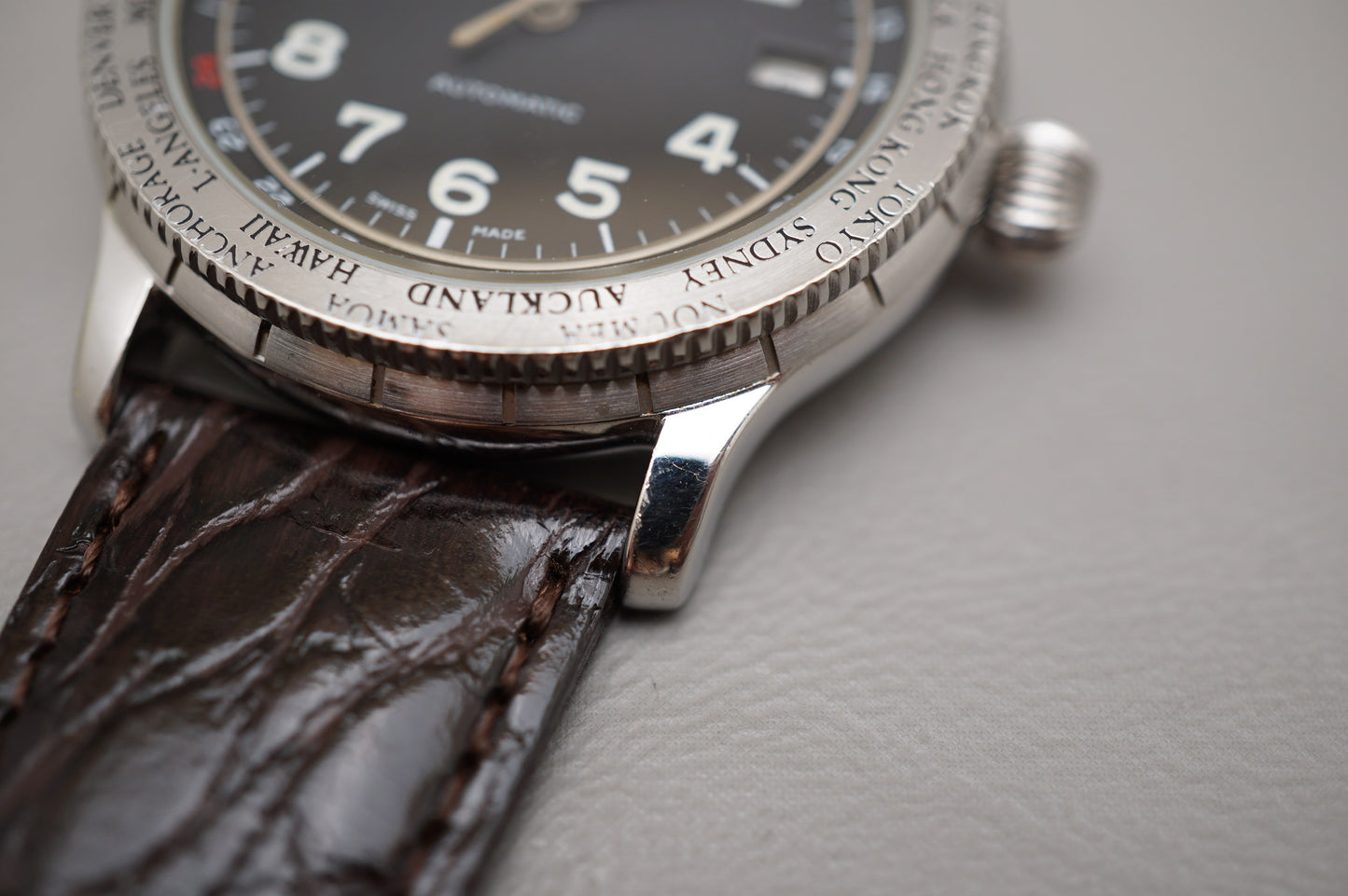 Longines L2.611.4 Swissair GMT World Timer Avigation Swiss Automatic Watch