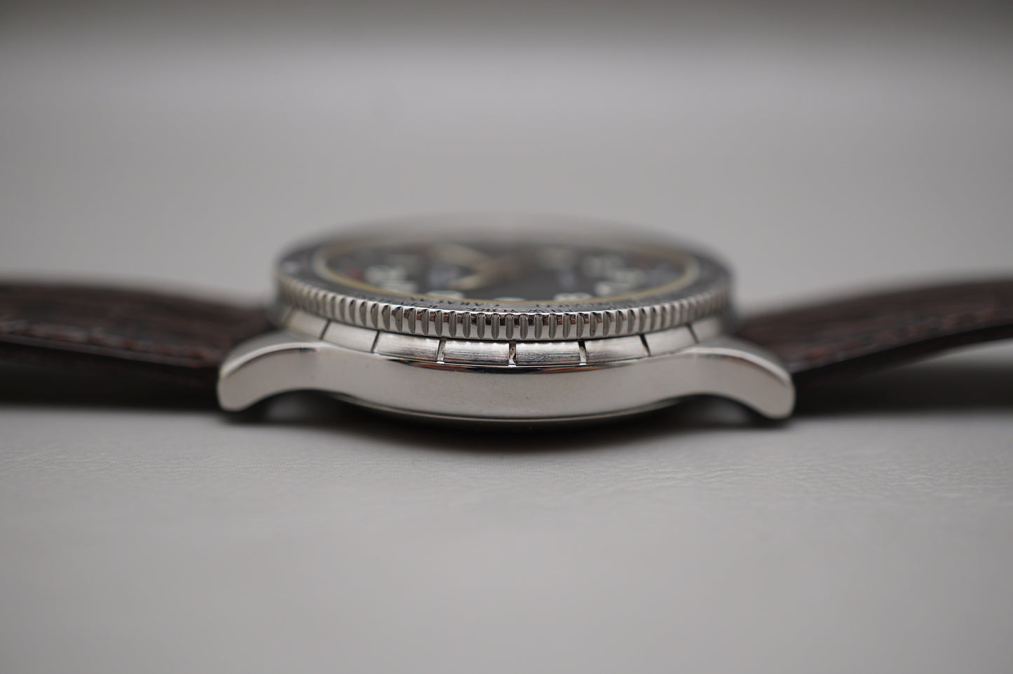 Longines L2.611.4 Swissair GMT World Timer Avigation Swiss Automatic Watch