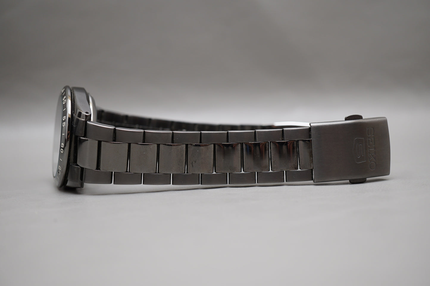 Seiko 5 Sports SZEN008 7S26 Black Dial Japan Made Automatic Watch Needs Repair