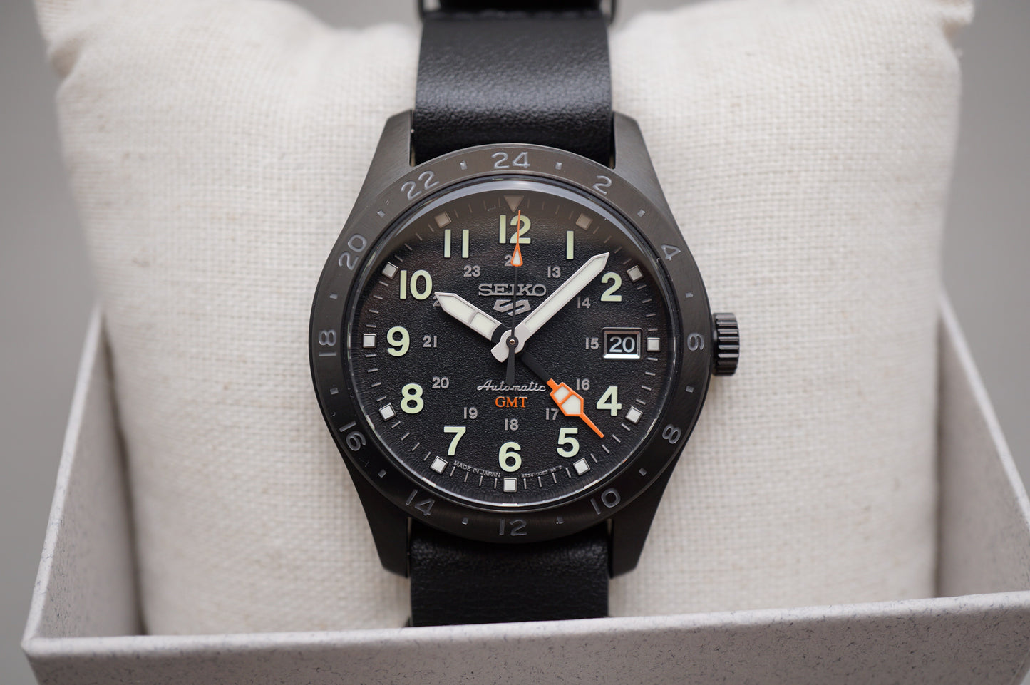 New Unworn Seiko 5 Sports SBSC013 4R34 Blackout Field Style GMT Automatic Watch