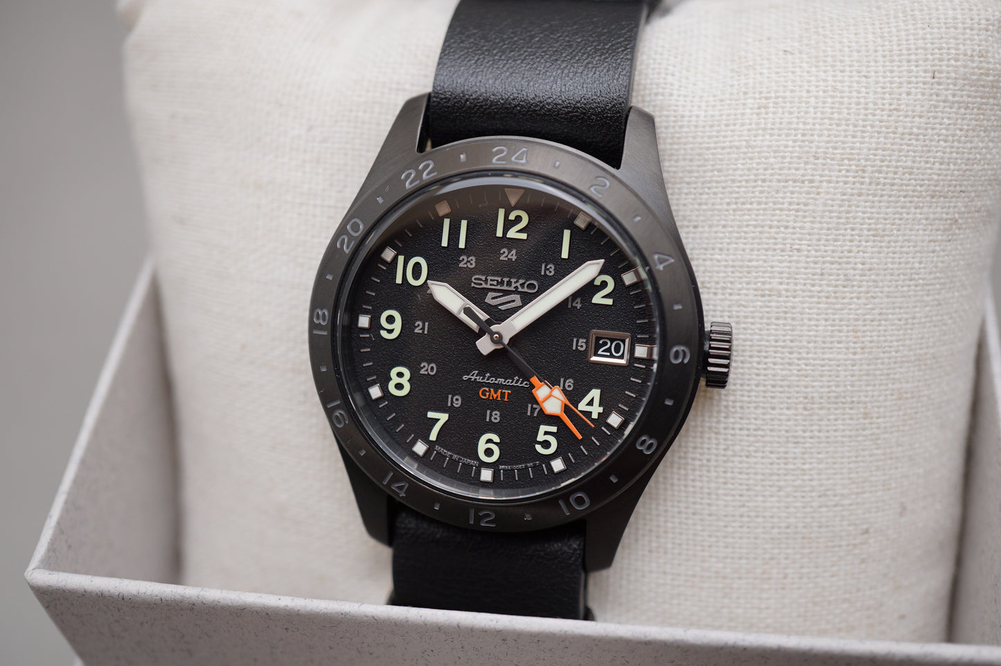 New Unworn Seiko 5 Sports SBSC013 4R34 Blackout Field Style GMT Automatic Watch