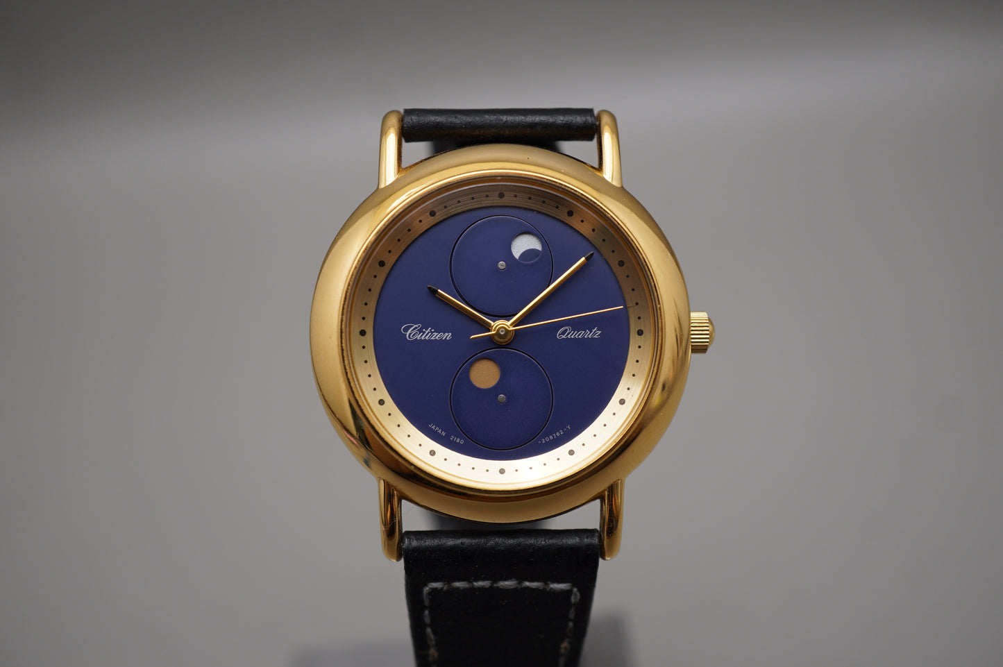 Vintage Citizen Cosmosign 2180-205472 Y Blue Dial Moonphase Sun Quartz Watch