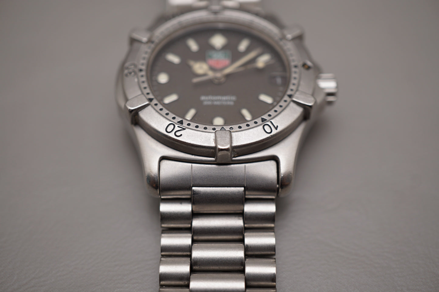 Vintage Tag Heuer 2000 669.213F Black Dial 200M Automatic Watch