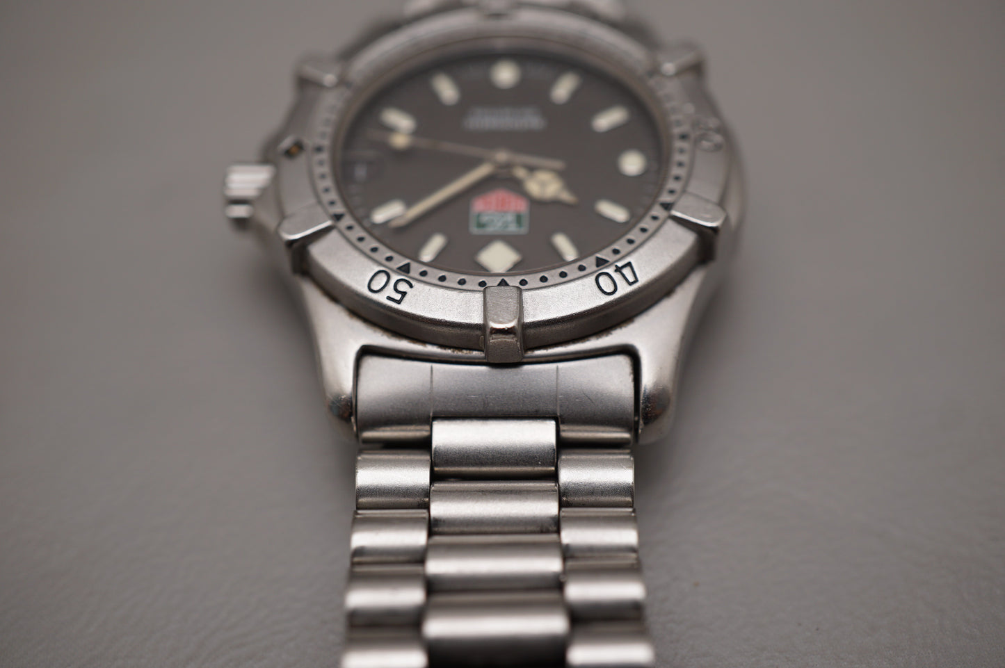 Vintage Tag Heuer 2000 669.213F Black Dial 200M Automatic Watch