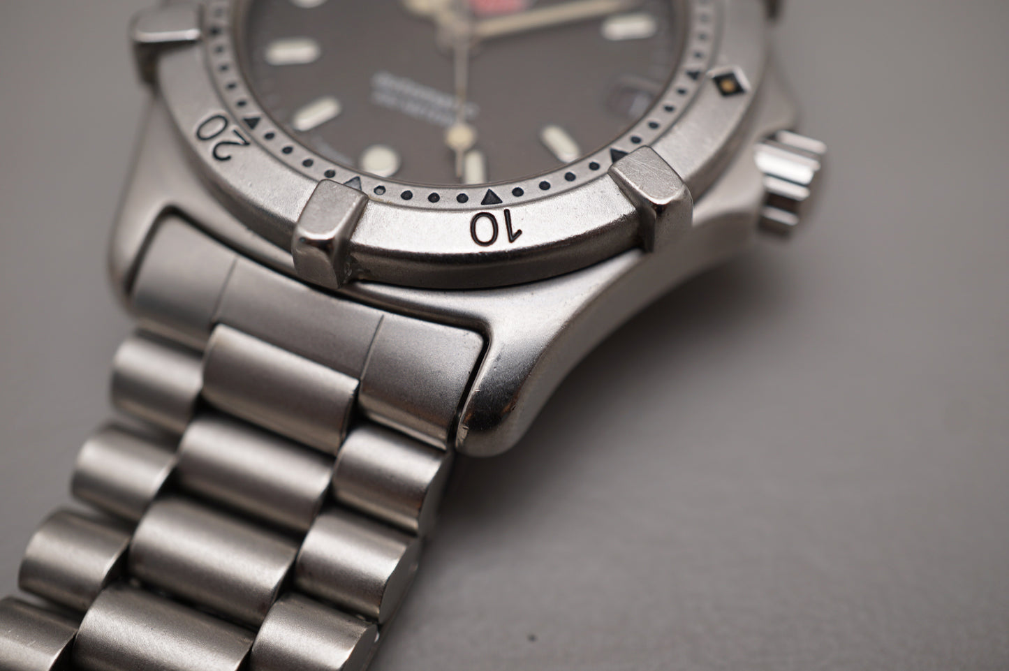 Vintage Tag Heuer 2000 669.213F Black Dial 200M Automatic Watch